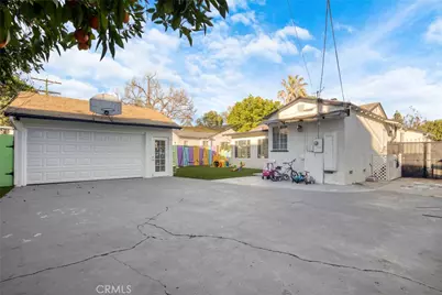 6331 Murietta, Los Angeles, CA 91401 - Photo 32