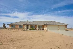 7210 Lindero, Phelan, CA 92371 - Photo 1