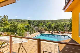 9336 Wayside Dr, Sunland, CA 91040 - Photo 18