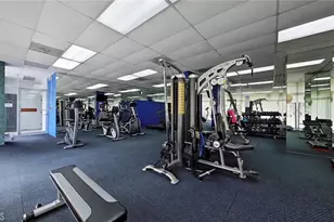 10450 Wilshire Blvd, Los Angeles, CA 90024 - Photo 24