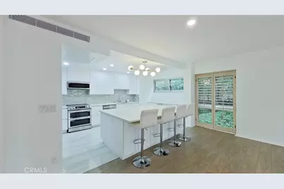 10450 Wilshire Boulevard #2A, Los Angeles, CA 90024 - Photo 8