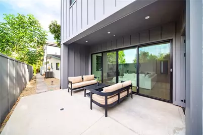 5623 Oso, Woodland Hills, CA 91367 - Photo 72