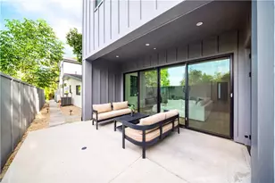 5623 Oso, Woodland Hills, CA 91367 - Photo 72