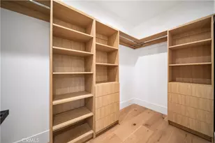 5623 Oso, Woodland Hills, CA 91367 - Photo 32