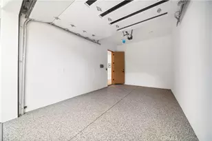 5623 Oso, Woodland Hills, CA 91367 - Photo 12