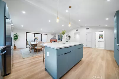 5623 Oso, Woodland Hills, CA 91367 - Photo 46