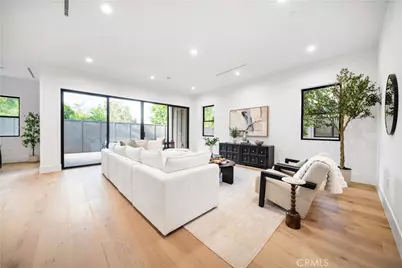 5623 Oso, Woodland Hills, CA 91367 - Photo 14