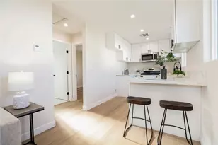 8881 Morehart Ave, Los Angeles, CA 91352 - Photo 32