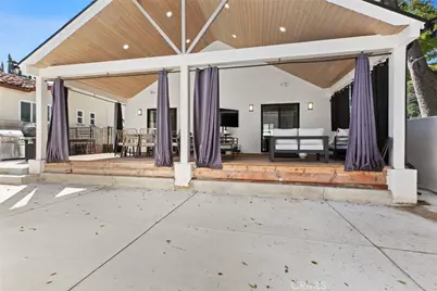 2101 E Glenoaks Boulevard, Glendale, CA 91206 - Photo 46