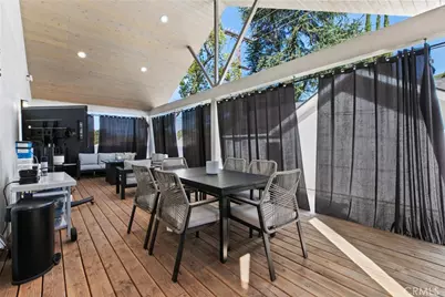 2101 E Glenoaks Boulevard, Glendale, CA 91206 - Photo 42