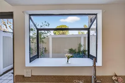 9325 Sunland Park Drive #2, Los Angeles, CA 91352 - Photo 14