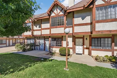 9325 Sunland Park Drive #2, Los Angeles, CA 91352 - Photo 2