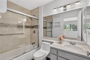 9325 Sunland Park Dr, Los Angeles, CA 91352 - Photo 10