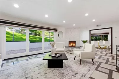 5836 Winnetka Avenue, Woodland Hills, CA 91367 - Photo 2