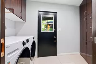 5836 Winnetka Ave, Woodland Hills, CA 91367 - Photo 12