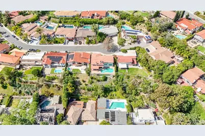 1340 Daily Circle, Glendale, CA 91208 - Photo 38