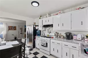 11816 Victory Blvd, North Hollywood, CA 91606 - Photo 8