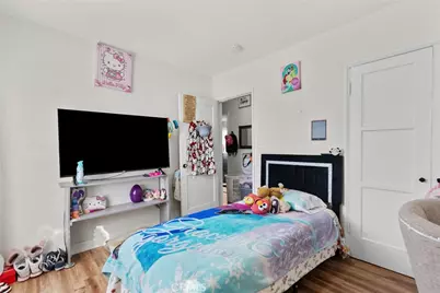 11816 Victory Boulevard, North Hollywood, CA 91606 - Photo 4