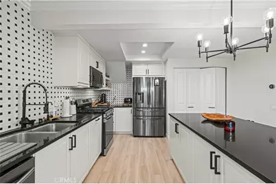 8601 Sunland #37, Los Angeles, CA 91352 - Photo 6