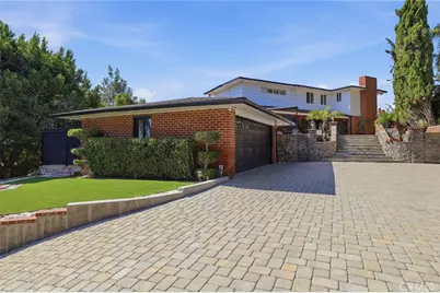 1558 Remah Vista, Glendale, CA 91207 - Photo 2