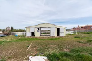 957 Sierra Hills Ln, Palmdale, CA 93550 - Photo 52