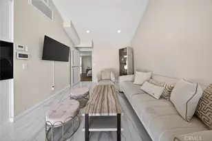 4926 Greenbush Ave, Sherman Oaks, CA 91423 - Photo 36