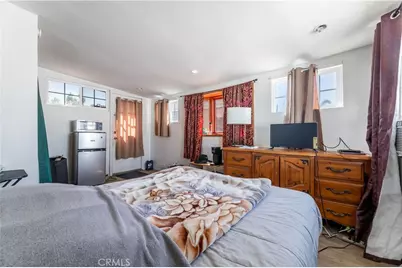 11203 Sheldon Street, Los Angeles, CA 91352 - Photo 32