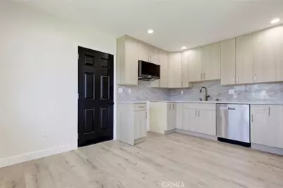 210 W Alameda, Burbank, CA 91502 - Photo 6