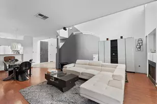 6036 Hazelhurst, North Hollywood, CA 91606 - Photo 2