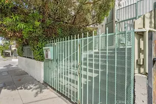 6036 Hazelhurst, North Hollywood, CA 91606 - Photo 4