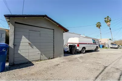 2945 Estara Avenue, Los Angeles, CA 90065 - Photo 36