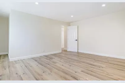 27506 Oak Spring Canyon Road, Canyon Country, CA 91387 - Photo 32