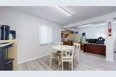 6851 Foothill Boulevard, Tujunga, CA 91042 - Photo 20