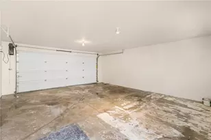 1331 N Evergreen St, Burbank, CA 91505 - Photo 36