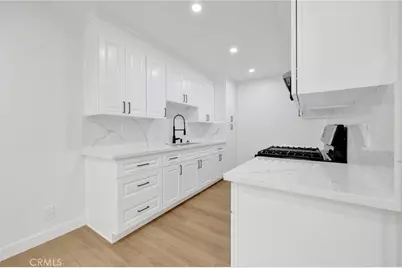 17303 Chatsworth Street #4, Granada Hills, CA 91344 - Photo 4