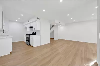 17303 Chatsworth Street #4, Granada Hills, CA 91344 - Photo 10