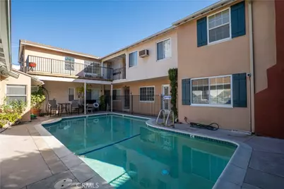 4918 Cahuenga, North Hollywood, CA 91601 - Photo 16