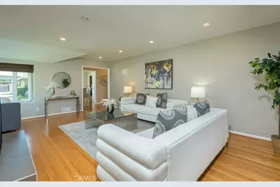 306 Parkwood Drive, Glendale, CA 91202 - Photo 10