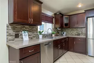 306 Parkwood Dr, Glendale, CA 91202 - Photo 20