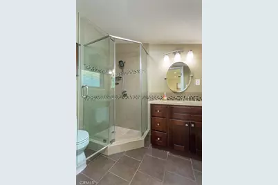 306 Parkwood Drive, Glendale, CA 91202 - Photo 30