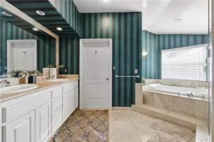 4177 S Cloverdale, Los Angeles, CA 90008 - Photo 26