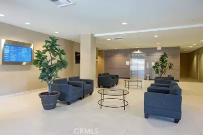 1577 E Chevy Chase Drive #200, Glendale, CA 91206 - Photo 2