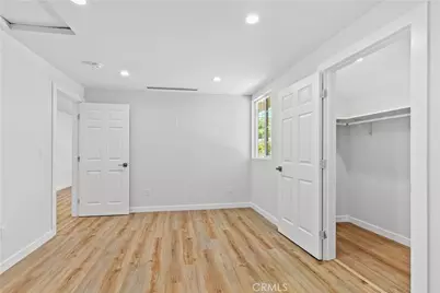 8401 Kester, Panorama City, CA 91402 - Photo 42