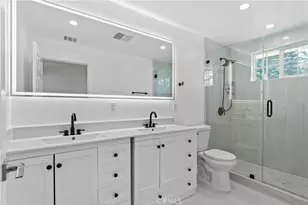 8401 Kester, Panorama City, CA 91402 - Photo 28