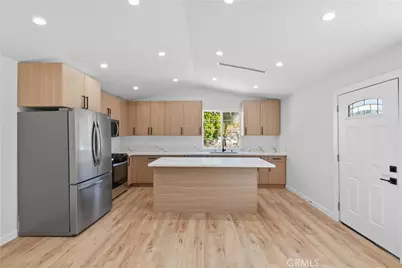 8401 Kester, Panorama City, CA 91402 - Photo 10