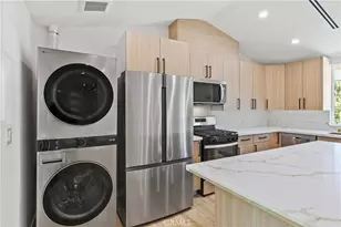 8401 Kester, Panorama City, CA 91402 - Photo 38