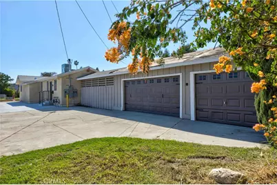 8401 Kester, Panorama City, CA 91402 - Photo 50