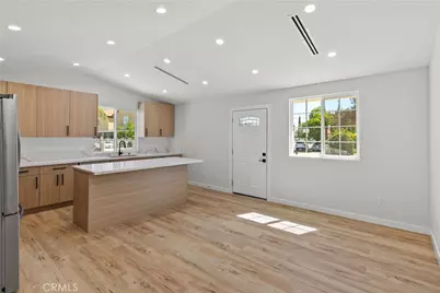 8401 Kester, Panorama City, CA 91402 - Photo 6