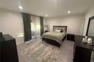 9702 Via Roma, Burbank, CA 91504 - Photo 6