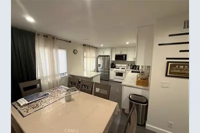 9702 Via Roma, Burbank, CA 91504 - Photo 14